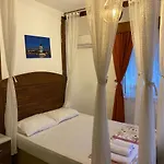 Bonjourla