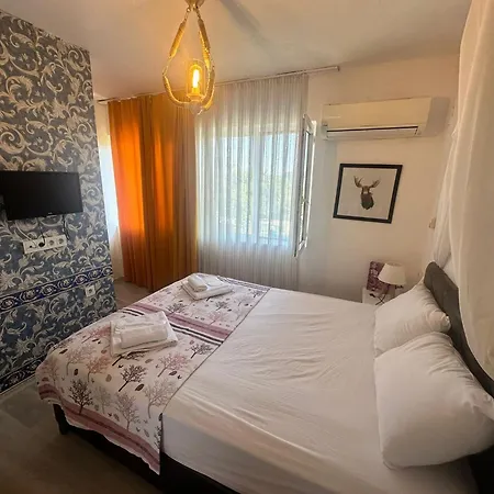 Bonjourla Hotel