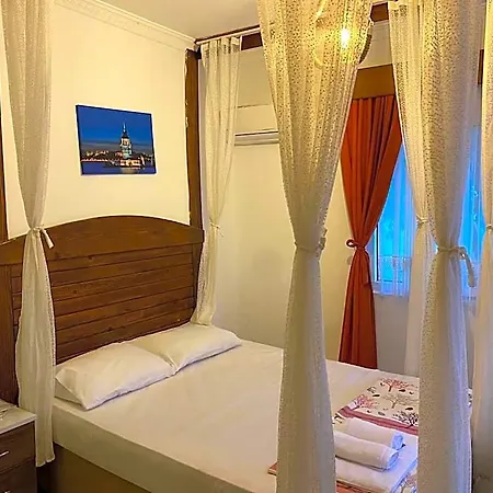 Hotel Bonjourla *