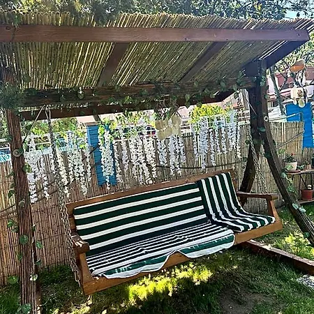 Bonjourla Hotel